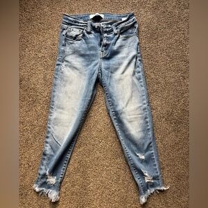 Women’s Light Blue Distressed Skinny capris